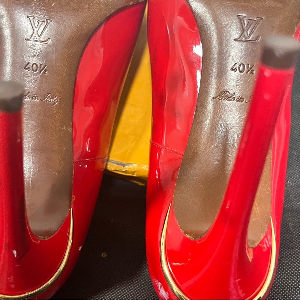 Louis Vuitton woman pumps - Picture 2 of 2